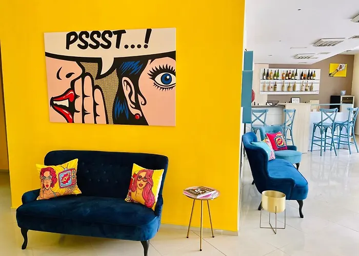 Pop аrt Хотел Приморско